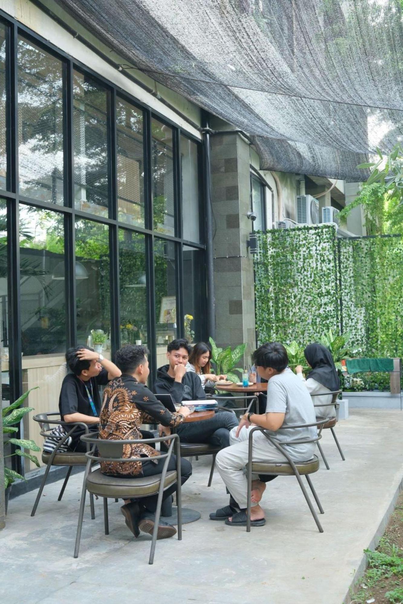 Cordova Suites 三宝垄 外观 照片