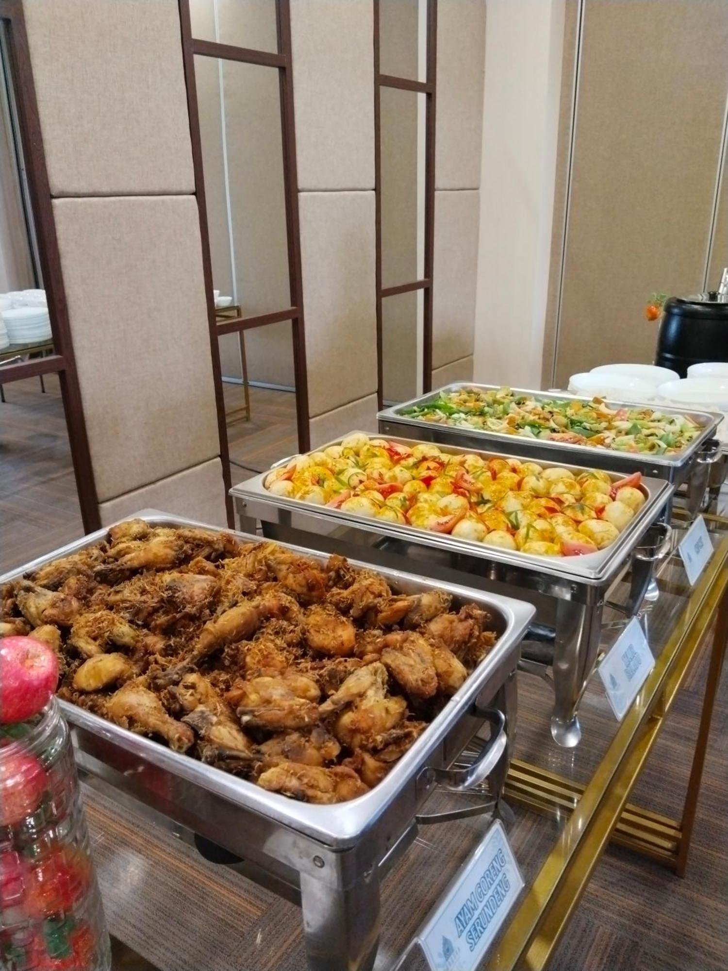 Cordova Suites 三宝垄 外观 照片